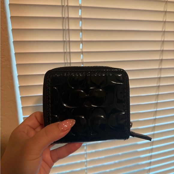 COACH Black Patent Leather Turnlock Wallet - Picture 3 of 7